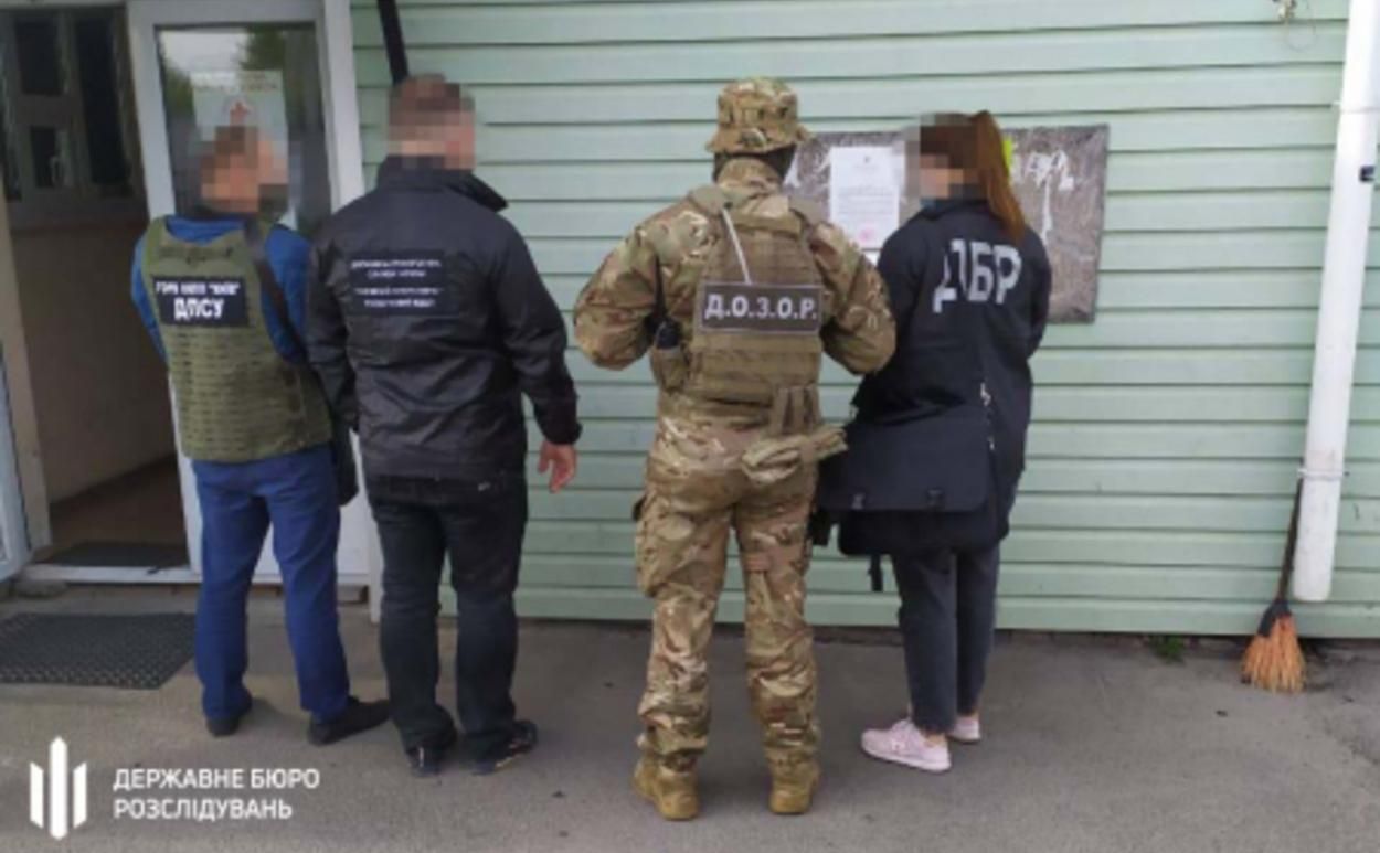 Львовские таможенники организовали многомиллионную схему вывоза драгоценных металлов Львовские таможенники организовали многомиллионную схему вывоза драгоценных металлов