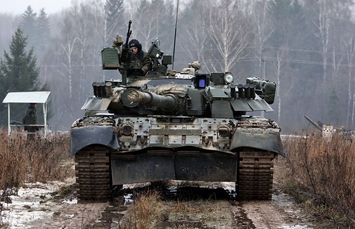 Росія перекидає танки до кордону з Україною, – Bloomberg - Новини росії - 24 Канал