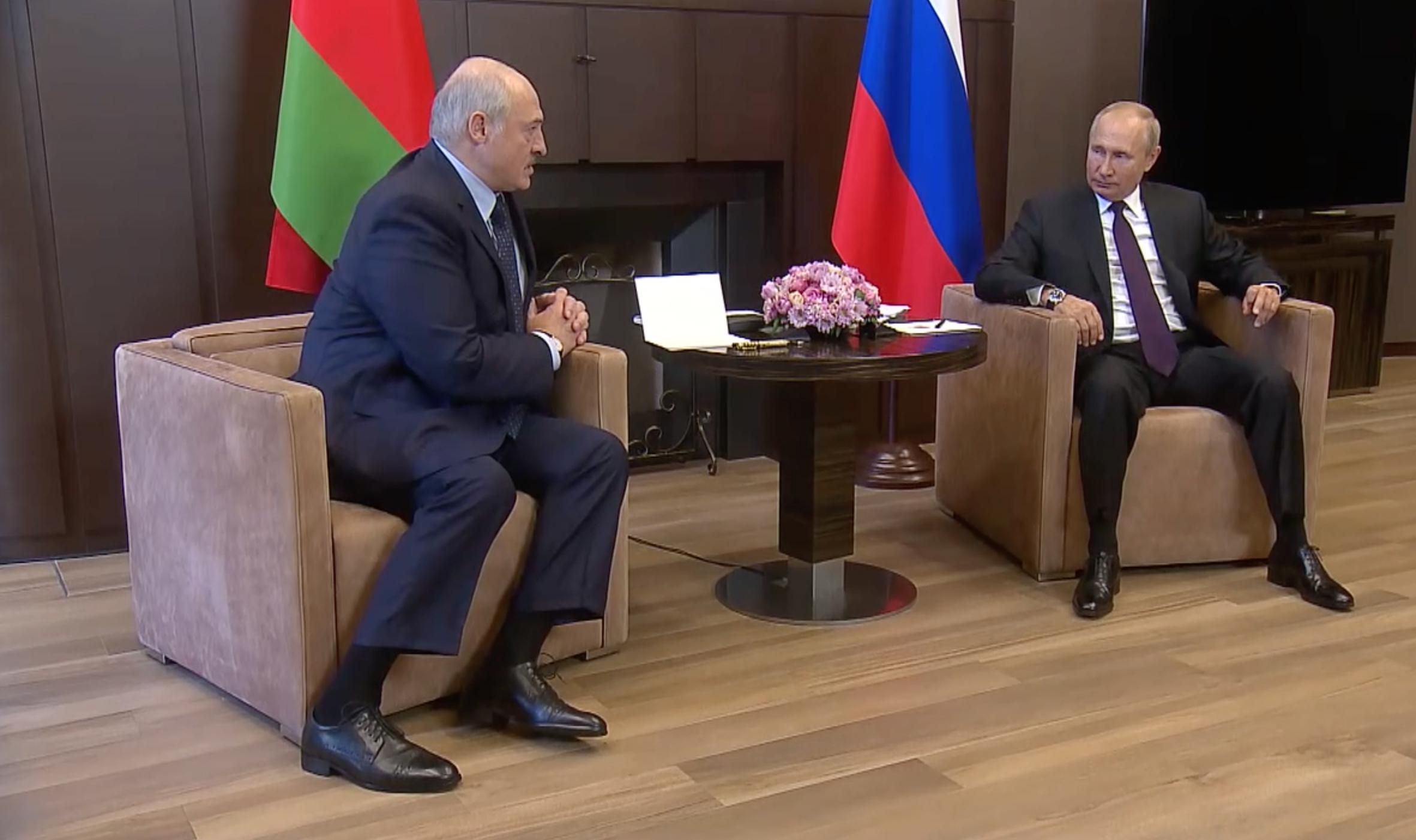 Лукашенко поскаржився Путіну на "жорстокі дії Польщі" біля кордону - новини Білорусь - 24 Канал