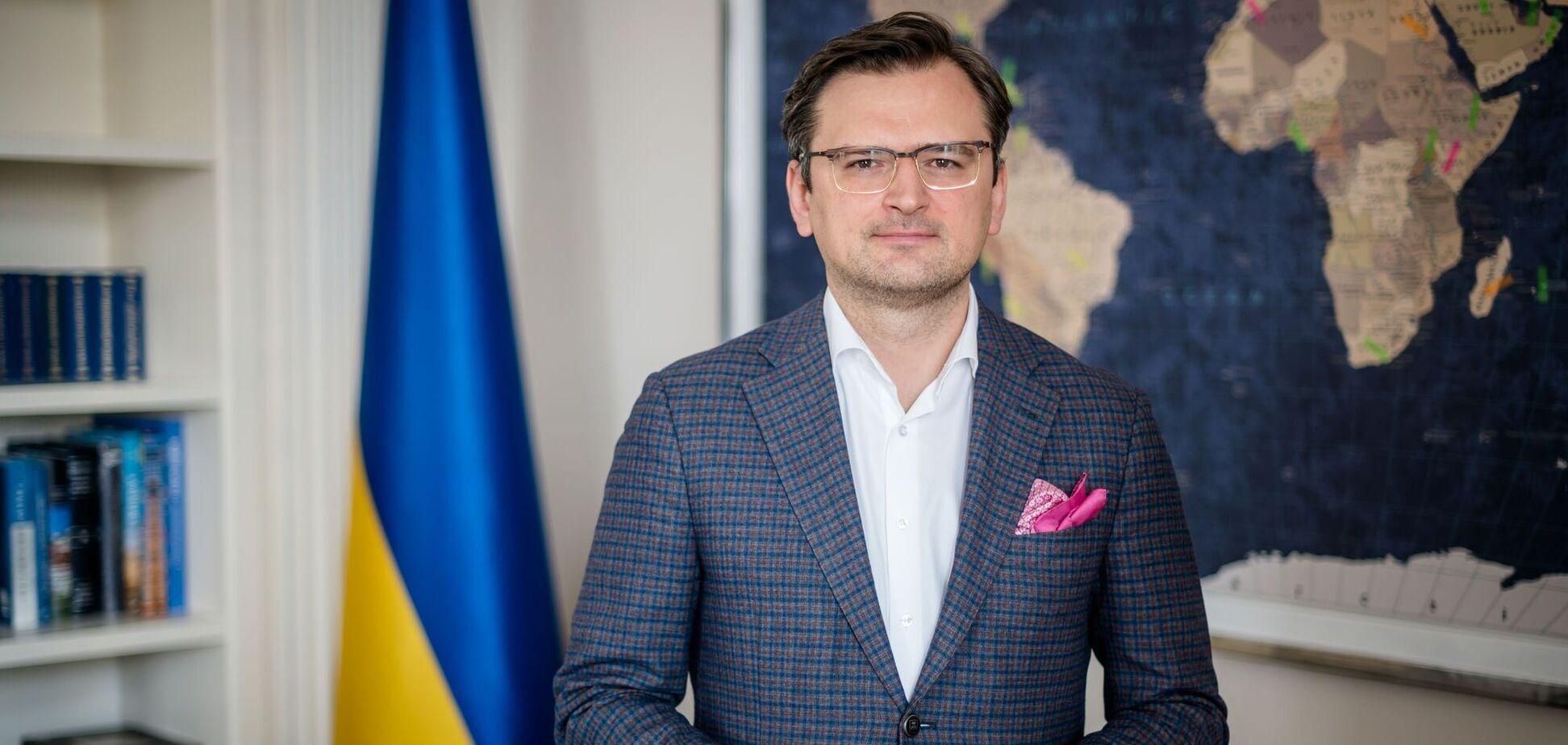 Кулеба дал задание дипломатам вернуть Украину в "зеленый список" Евросоюза