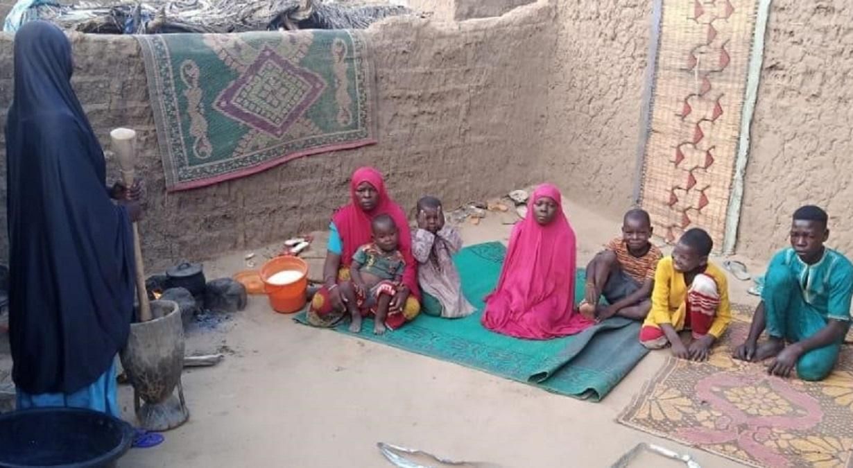 Из-за пожара в школе Нигера погибли 25 маленьких детей