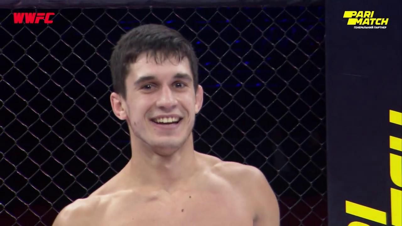Український боєць MMA злизав кров із суперника під час бою: відео