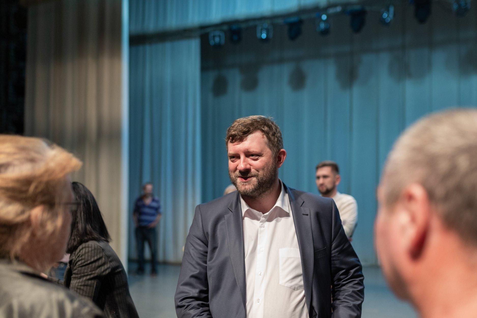 Трудно совмещать, – Корниенко объяснил, почему ушел с должности руководителя "слуг" Трудно совмещать, – Корниенко объяснил, почему ушел с должности руководителя "слуг"