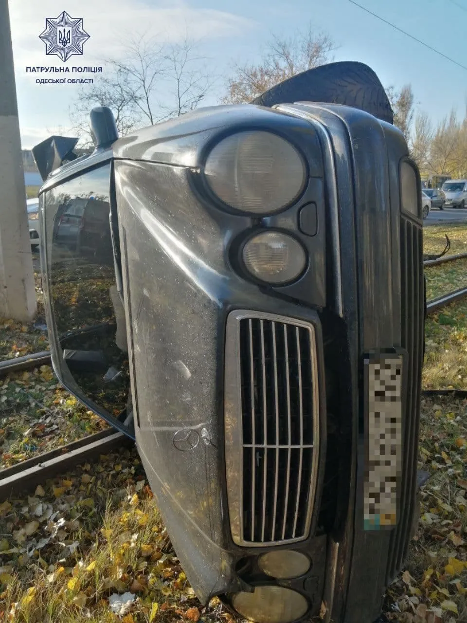 В Одесі авто перекинулося на бік В Одесі авто перекинулося на бік