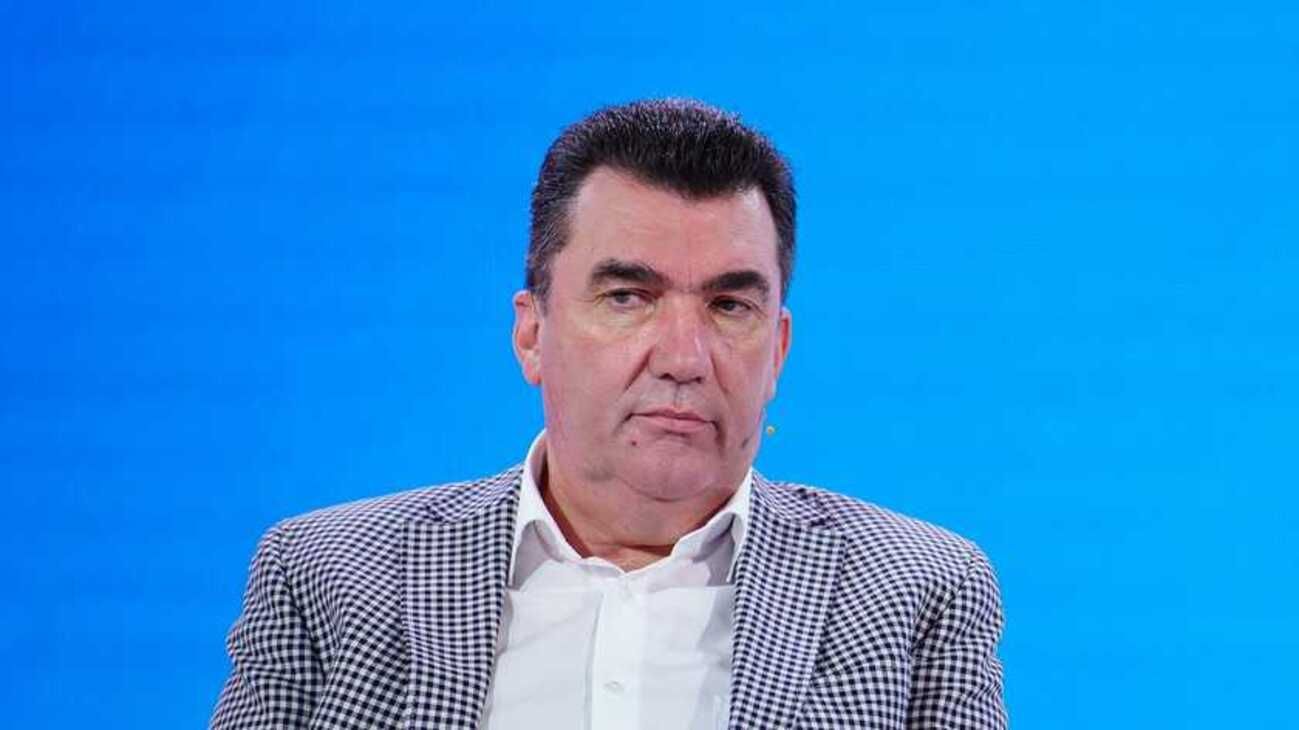 Пускай селит у себя дома, – Данилов ответил немецкому депутату касаемо мигрантов из Беларуси Пускай селит у себя дома, – Данилов ответил немецкому депутату касаемо мигрантов из Беларуси