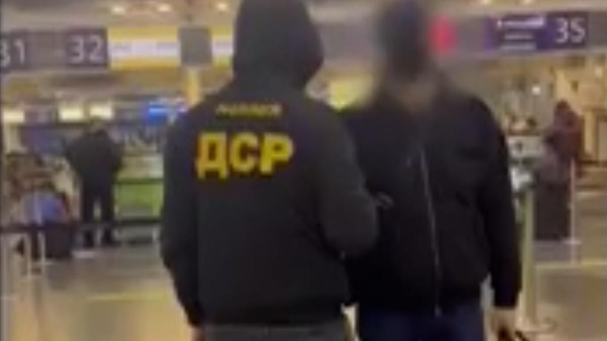 Из Украины выдворили криминального авторитета, попавшего под санкции СНБО Из Украины выдворили криминального авторитета, попавшего под санкции СНБО