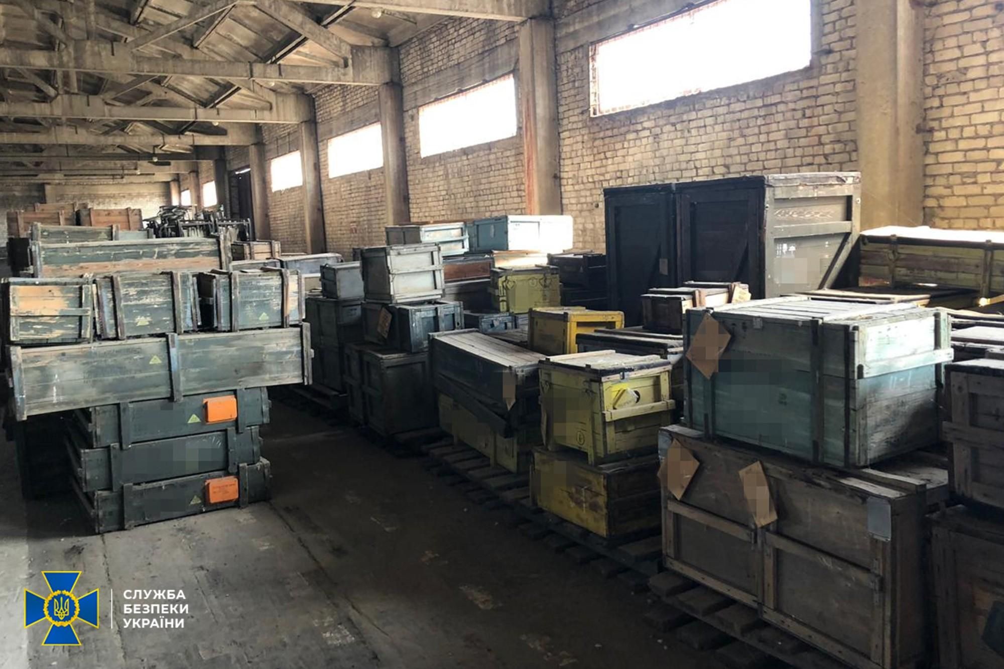 Уникальный случай: СБУ обнаружила вооружение на 1 миллиард и передала его военным Уникальный случай: СБУ обнаружила вооружение на 1 миллиард и передала его военным