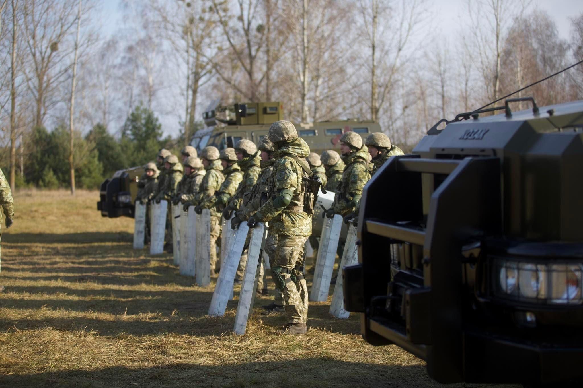 Границу с Беларусью будут дополнительно защищать 8 500 военных, – МВД