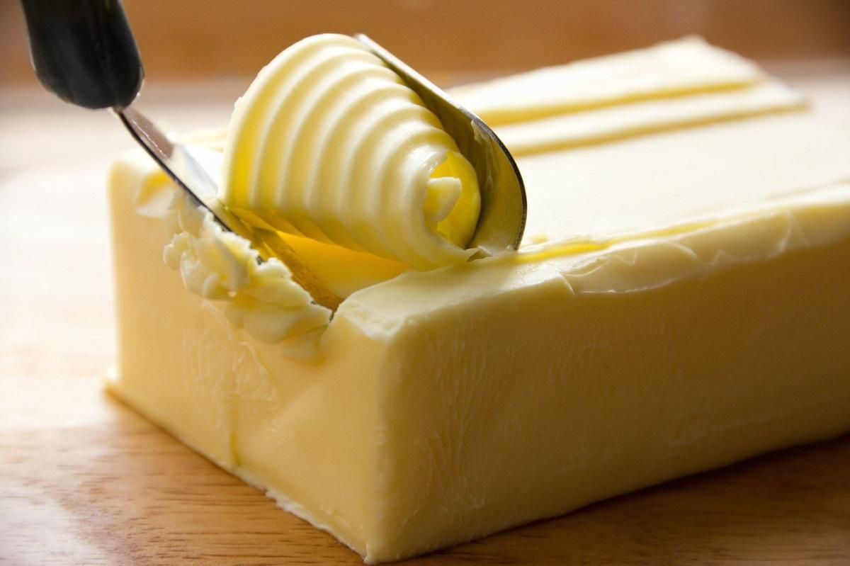 Масло фальсифицируют больше всего