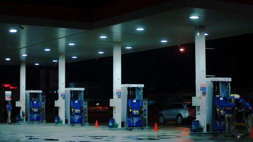 Сговор на рынке топлива: известная сеть АЗС заплатила многомиллионный штраф