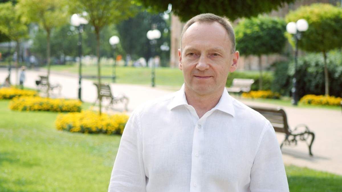 Атрошенко пов'язує обшуки в органах міської влади Чернігова з наближенням виборів 206-го округа Атрошенко пов'язує обшуки в органах міської влади Чернігова з наближенням виборів 206-го округа