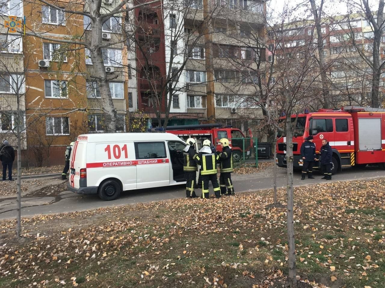 На Троещине вспыхнула квартира в многоэтажке: погиб мужчина – фото с места трагедии На Троещине вспыхнула квартира в многоэтажке: погиб мужчина – фото с места трагедии