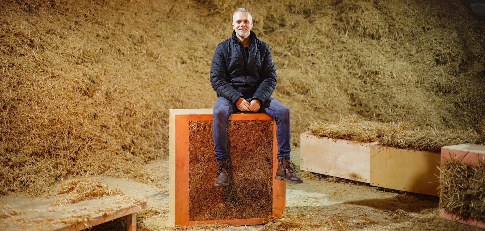 Екологічні та енергоефективні: як українці експортують солом'яні будинки в ЄС - Бізнес Екологічні та енергоефективні: як українці експортують солом'яні будинки в ЄС - Бізнес