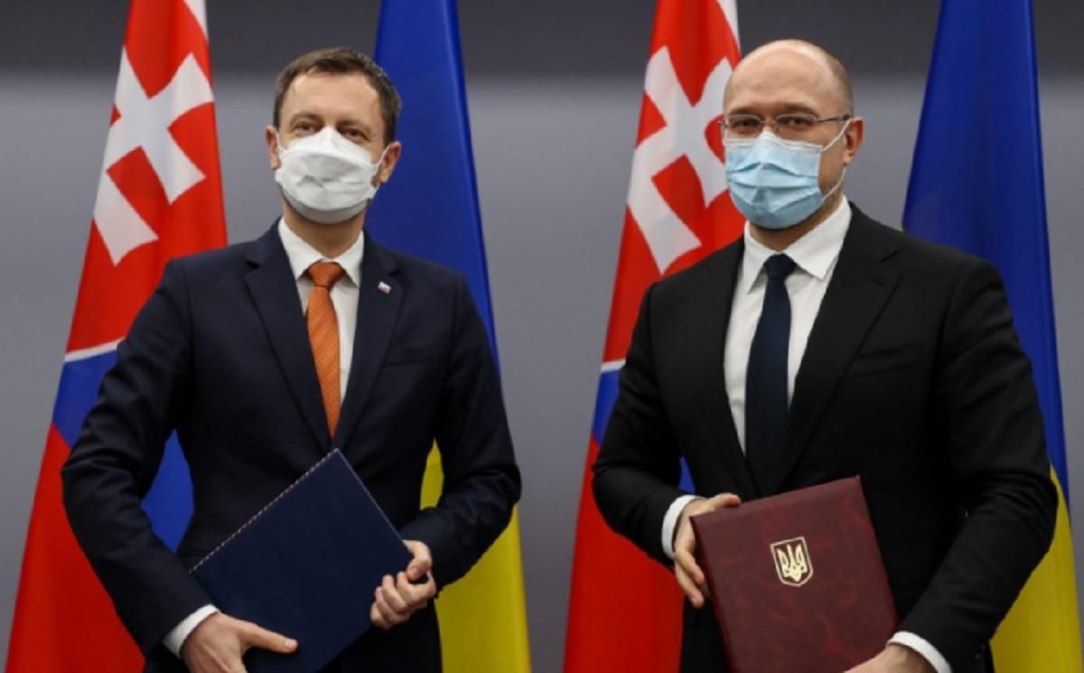 Шмыгаль и словацкий премьер договорились об увеличении объемов поставок газа в Украину