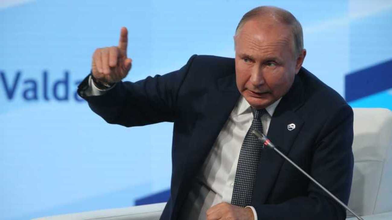 Путин жалуется, что Украина с Bayraktar и военными учениями не дает ему "расслабиться"
