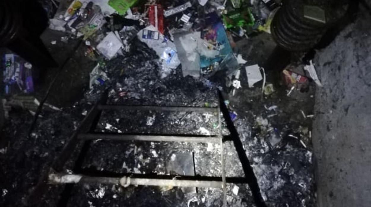 Во львовской многоэтажке загорелась шахта лифта: фото с места происшествия