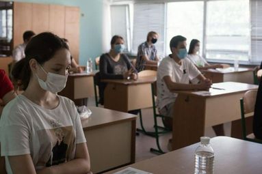 Чи вимагатимуть від випускників ПЛР-тест або COVID-сертифікат для складання ЗНО-2022