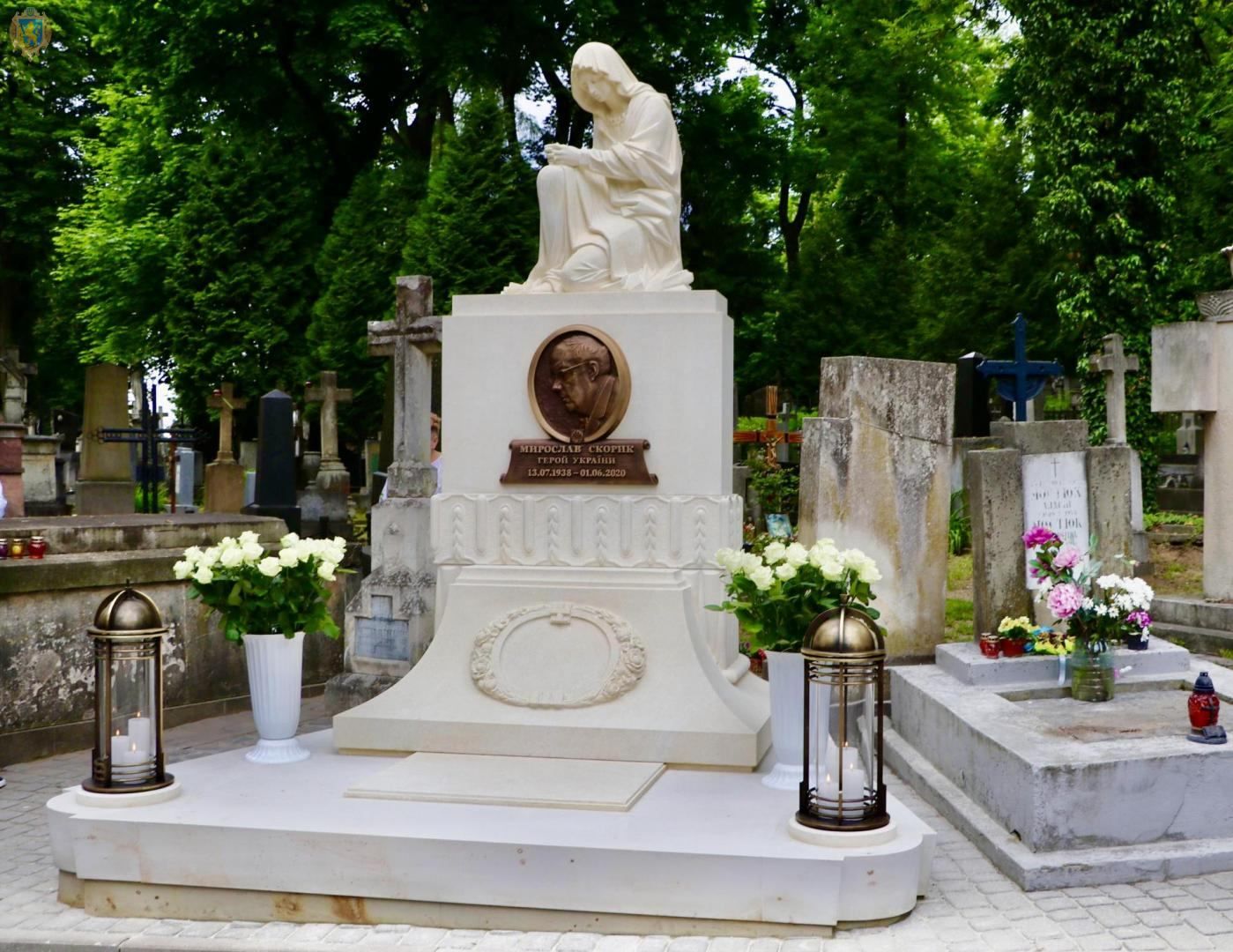 Підприємець відсудив у ЛОДА майже пів мільйона гривень боргу за пам'ятник - Новини Львова - Львів Підприємець відсудив у ЛОДА майже пів мільйона гривень боргу за пам'ятник - Новини Львова - Львів