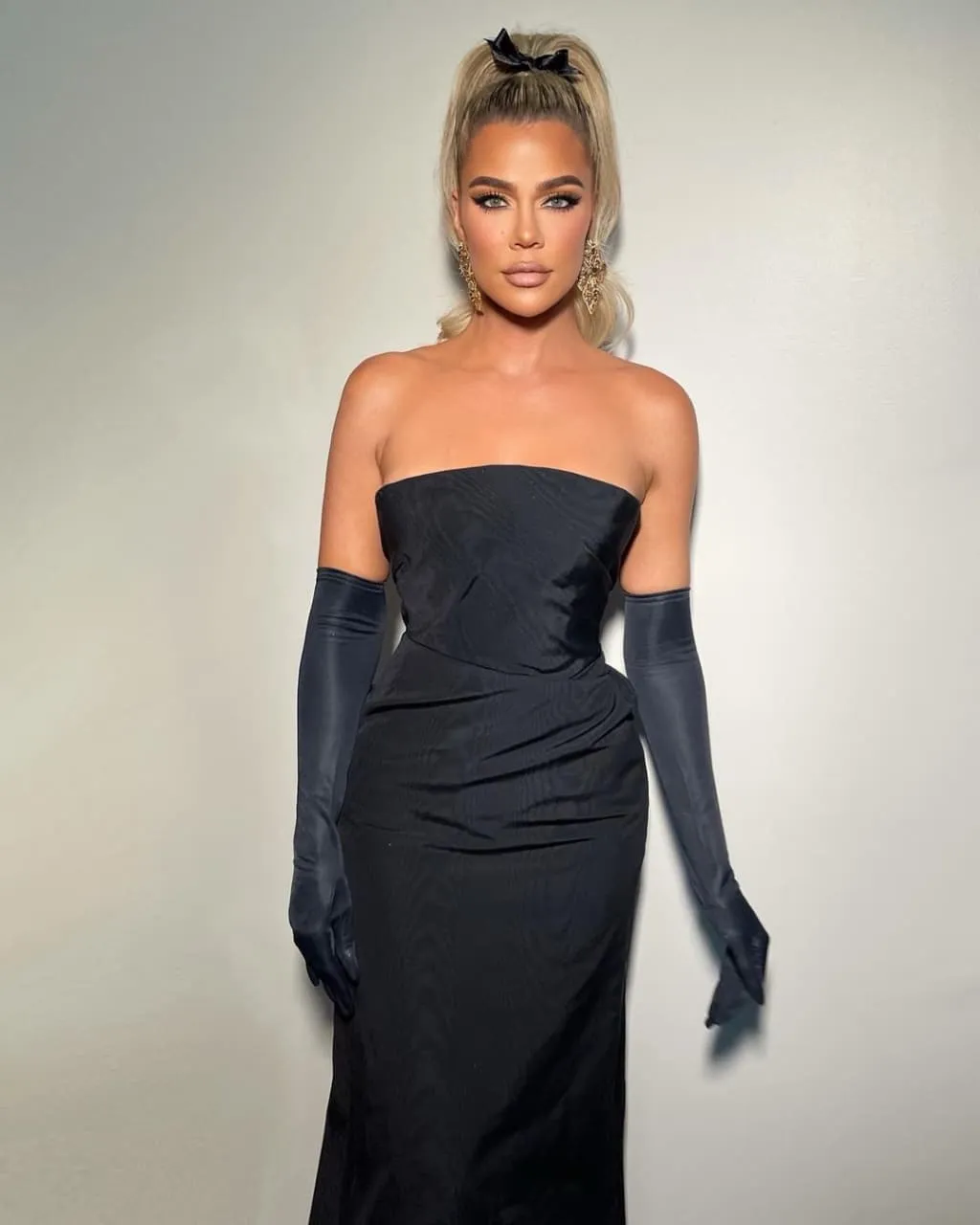 Розкішний образ Хлої Кардашян Розкішний образ Хлої Кардашян