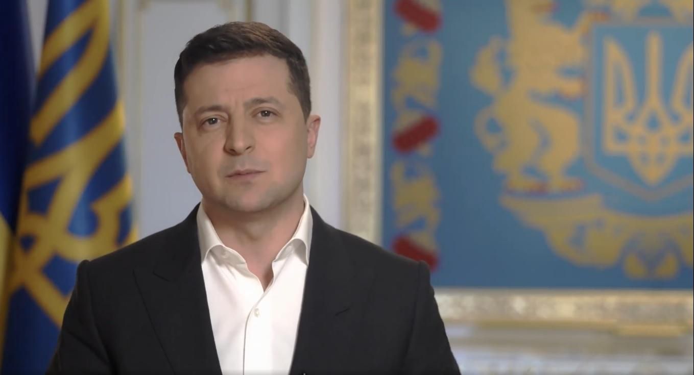 Тысяча за вакцинацию, корабли угля и ситуация с COVID: Зеленский записал новое обращение Тысяча за вакцинацию, корабли угля и ситуация с COVID: Зеленский записал новое обращение