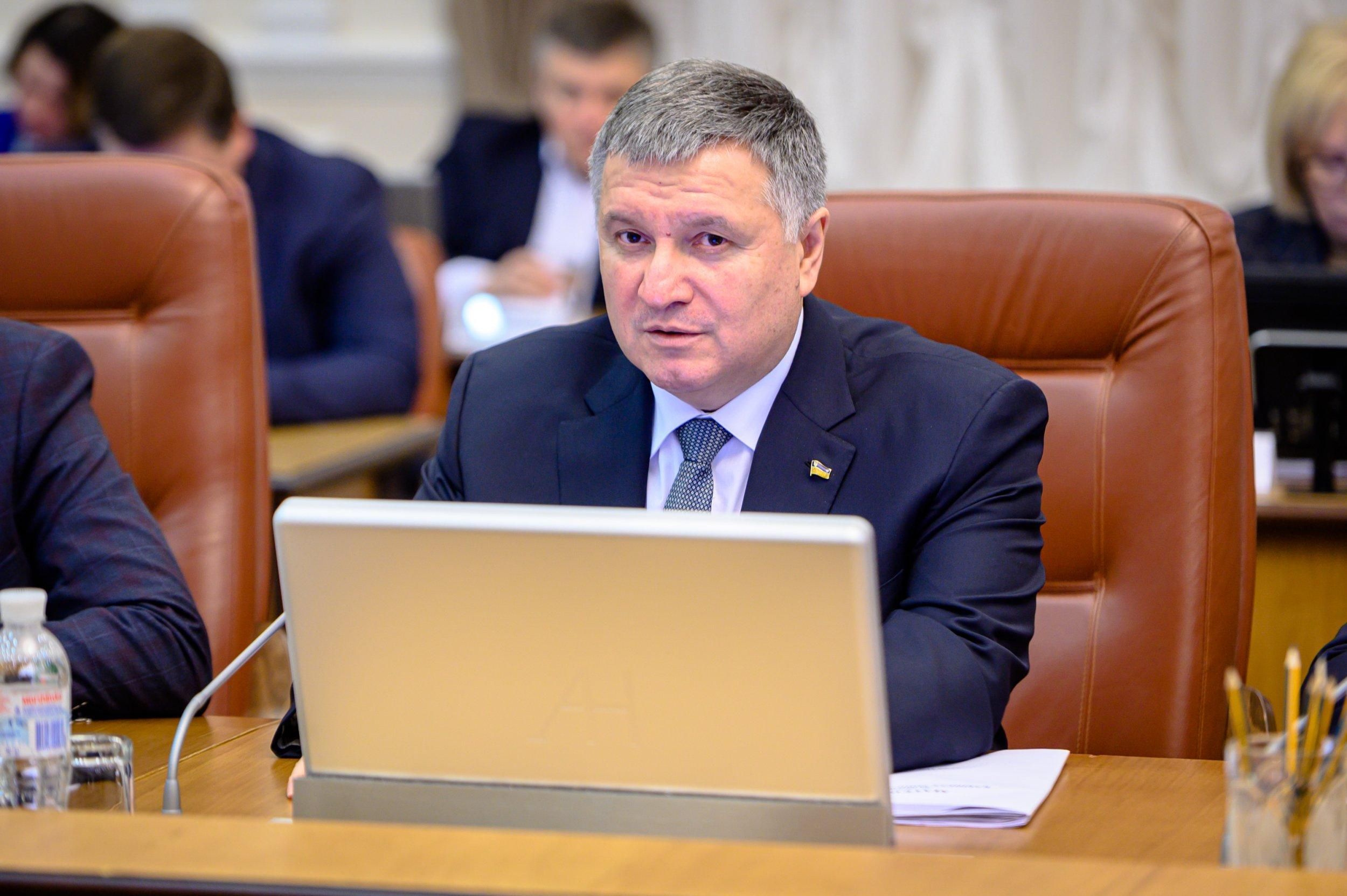 Аваков заявил, что Антоненко, Кузьменко и Дугарь могли сотрудничать с СБУ по делу Шеремета. Аваков заявил, что Антоненко, Кузьменко и Дугарь могли сотрудничать с СБУ по делу Шеремета.