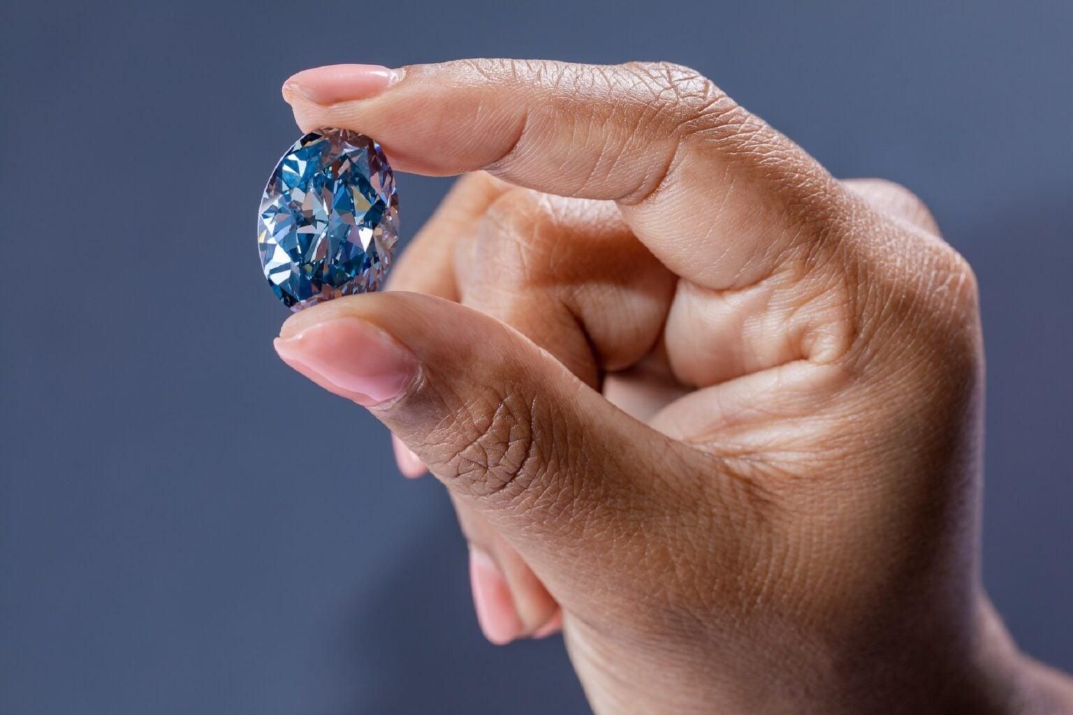 У Ботсвані знайшли унікальний блакитний діамант: фото дивовижної коштовності - Новини технологій - Техно