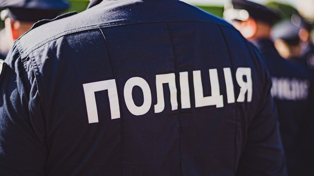 На Донбасі вбили патрульного й забрали в нього табельну зброю - Новини Луганська сьогодні - 24 Канал