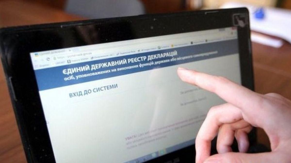 У деклараціях депутатів знайшли "помилок" на чверть мільярда - Україна новини - 24 Канал