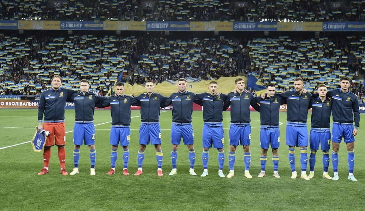 Одна сім'я: збірна України зробила пам'ятне фото з уболівальниками після перемоги над боснійцями
