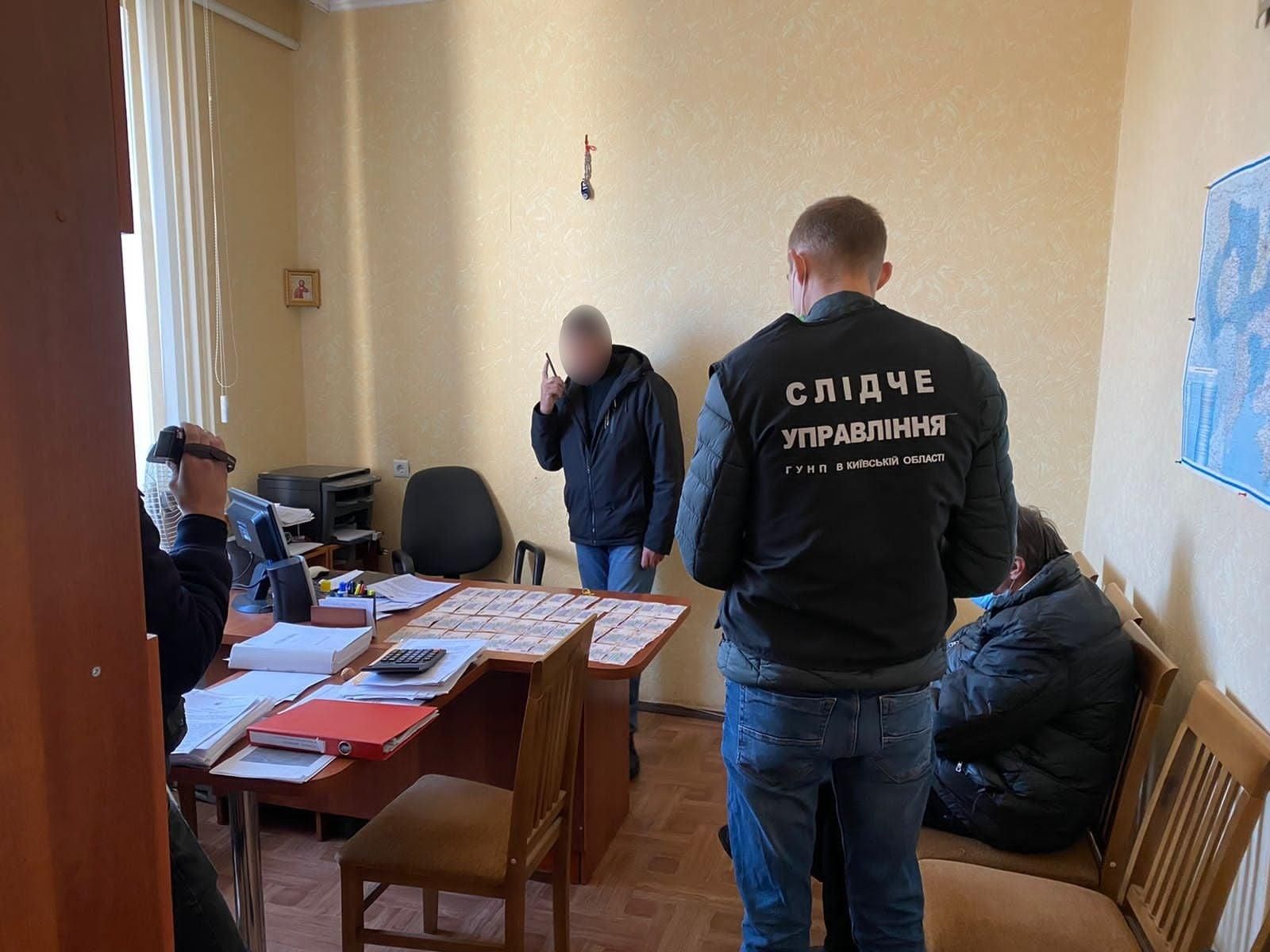 На Киевщине руководитель госпредприятия требовал 40 тысяч взятки