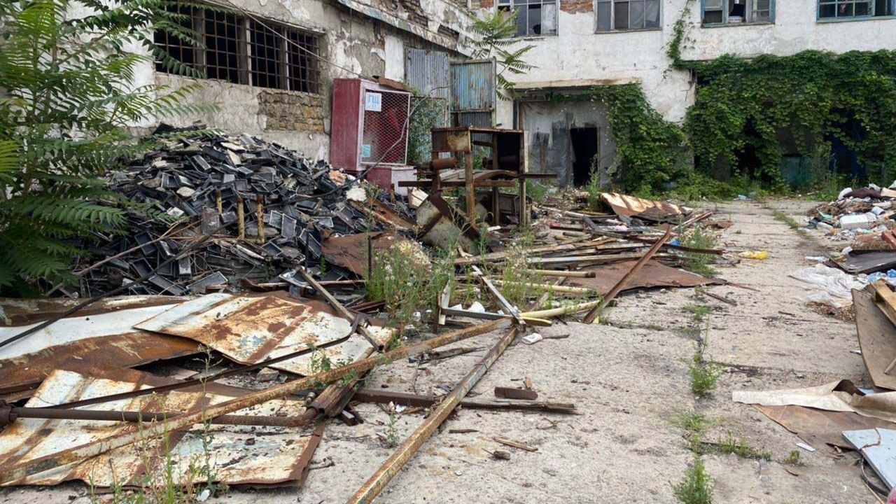 З одеської колонії крали метал на більш ніж 200 мільйонів: підозрюють представників 2 тюрем - 24 Канал З одеської колонії крали метал на більш ніж 200 мільйонів: підозрюють представників 2 тюрем - 24 Канал