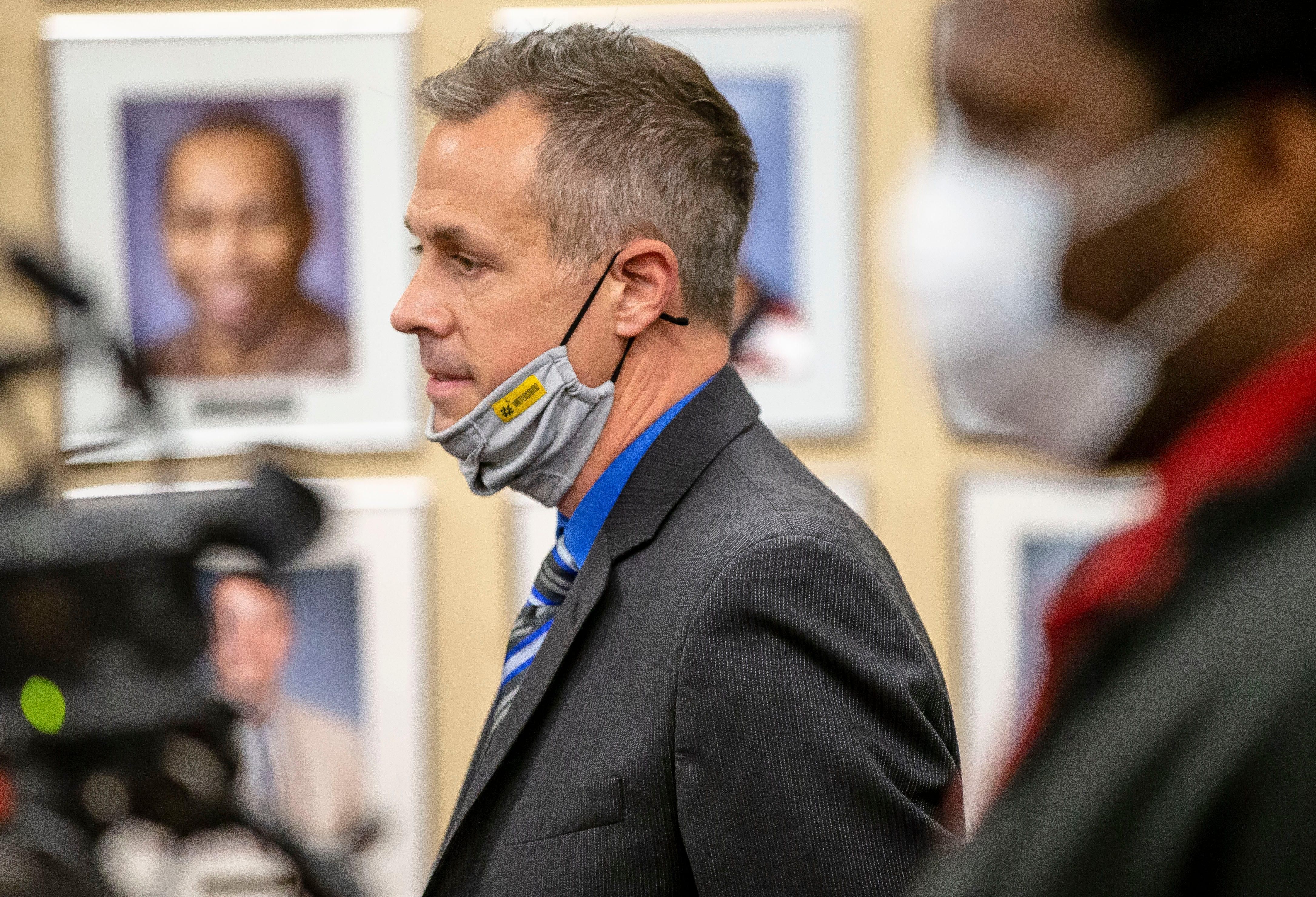 У США вчителя, який 20 років працював у школі, звільнили за відмову вакцинуватися проти COVID-19 - Освіта У США вчителя, який 20 років працював у школі, звільнили за відмову вакцинуватися проти COVID-19 - Освіта