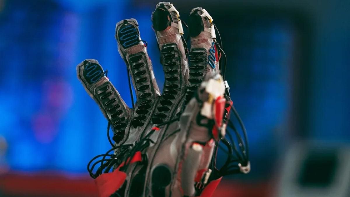 Вы сможете ощутить виртуальную реальность на ощупь: Meta готовит к производству перчатки для VR Вы сможете ощутить виртуальную реальность на ощупь: Meta готовит к производству перчатки для VR