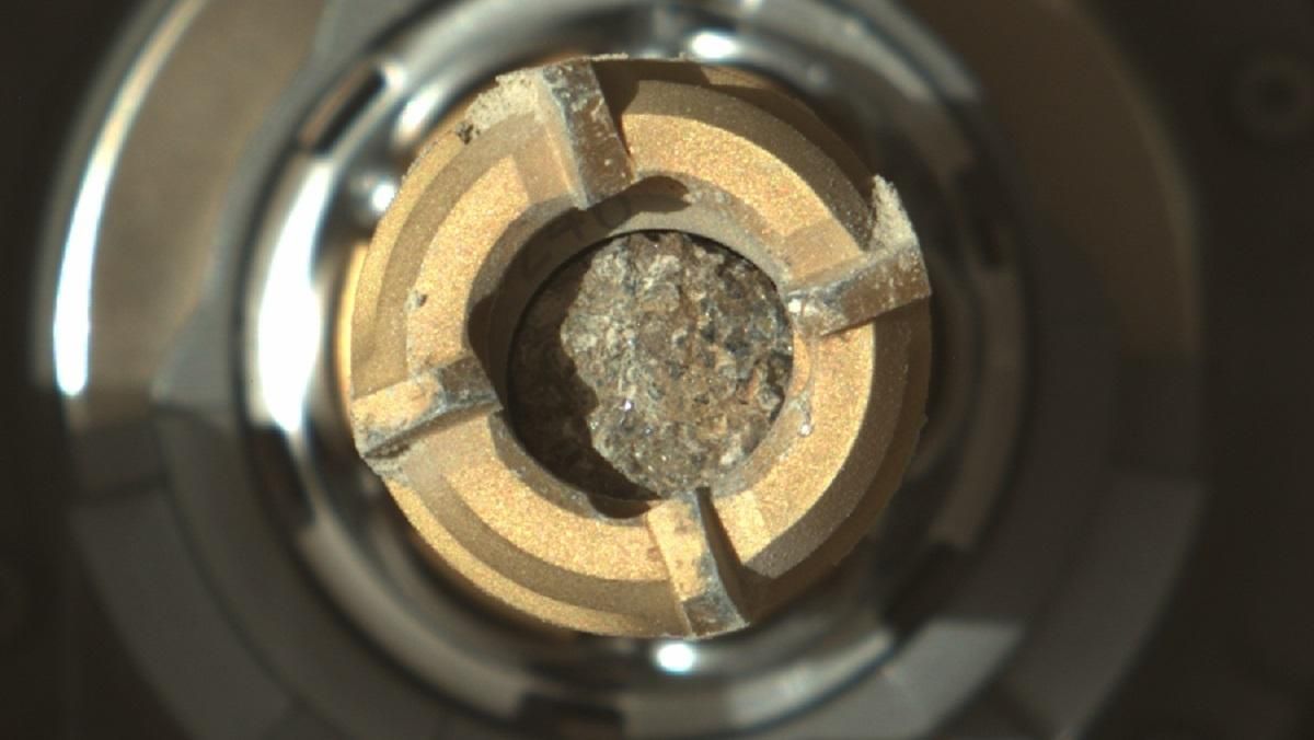 Ровер Perseverance успішно зібрав зразок марсіанського ґрунту, який доставлять на Землю - Новини технологій - Техно Ровер Perseverance успішно зібрав зразок марсіанського ґрунту, який доставлять на Землю - Новини технологій - Техно