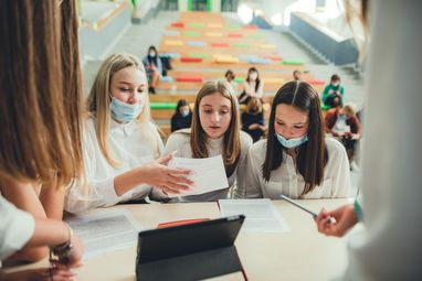 У яких містах України відновили очне навчання для учнів