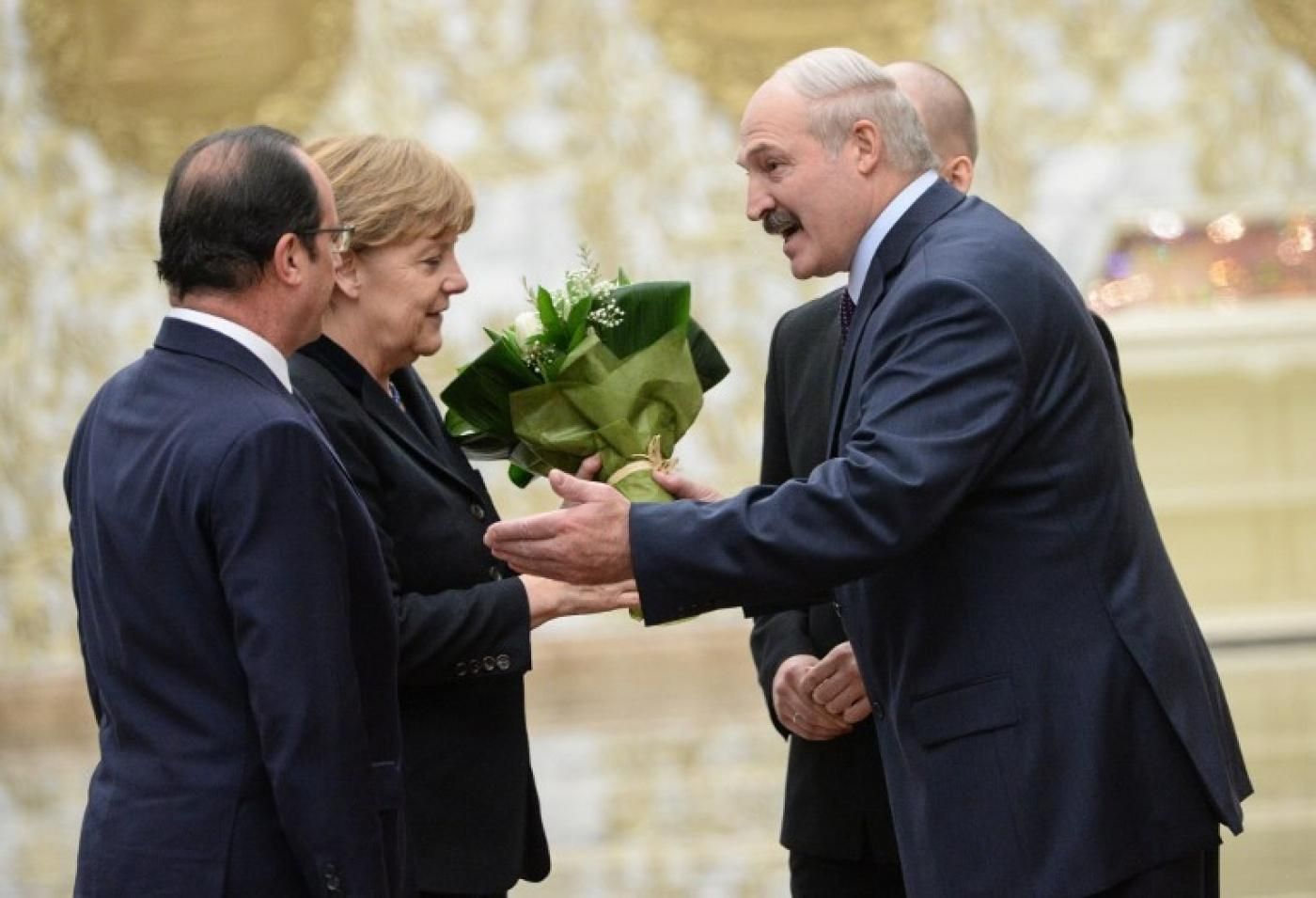 У Білорусі заявили, що Меркель обіцяла гуманітарний коридор від ЄС для частини мігрантів - новини Білорусь - 24 Канал