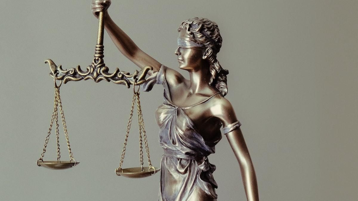 Бо читав по складах: суд в Одесі покарав злодія зобов'язанням прочитати вірш Франка - Новини Одеса - 24 Канал Бо читав по складах: суд в Одесі покарав злодія зобов'язанням прочитати вірш Франка - Новини Одеса - 24 Канал