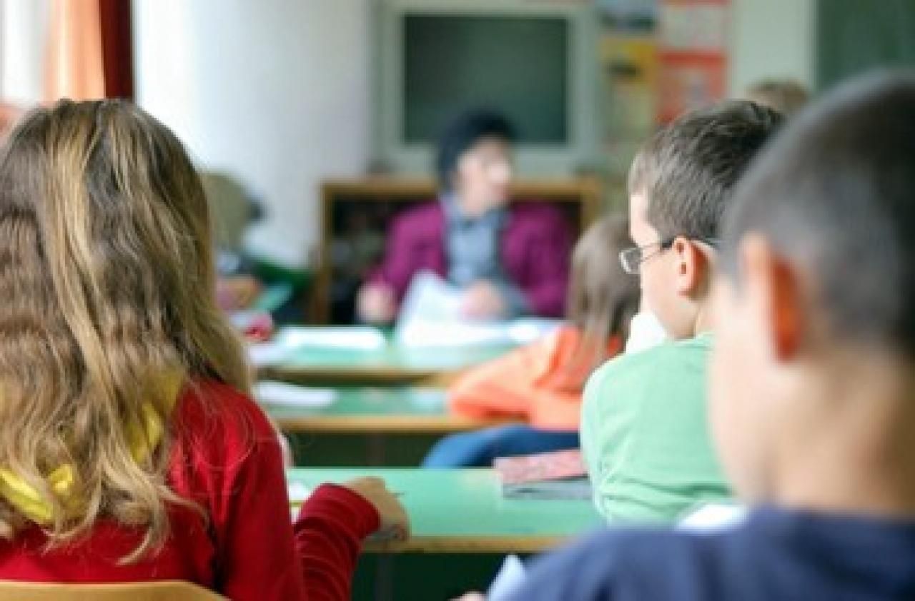 В Кировоградской области невакцинированные учителя рассказывают о сатане и срывают уроки В Кировоградской области невакцинированные учителя рассказывают о сатане и срывают уроки