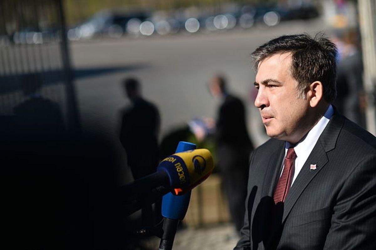 Саакашвили эвакуируют в военный госпиталь: его состояние здоровья вызывает беспокойство