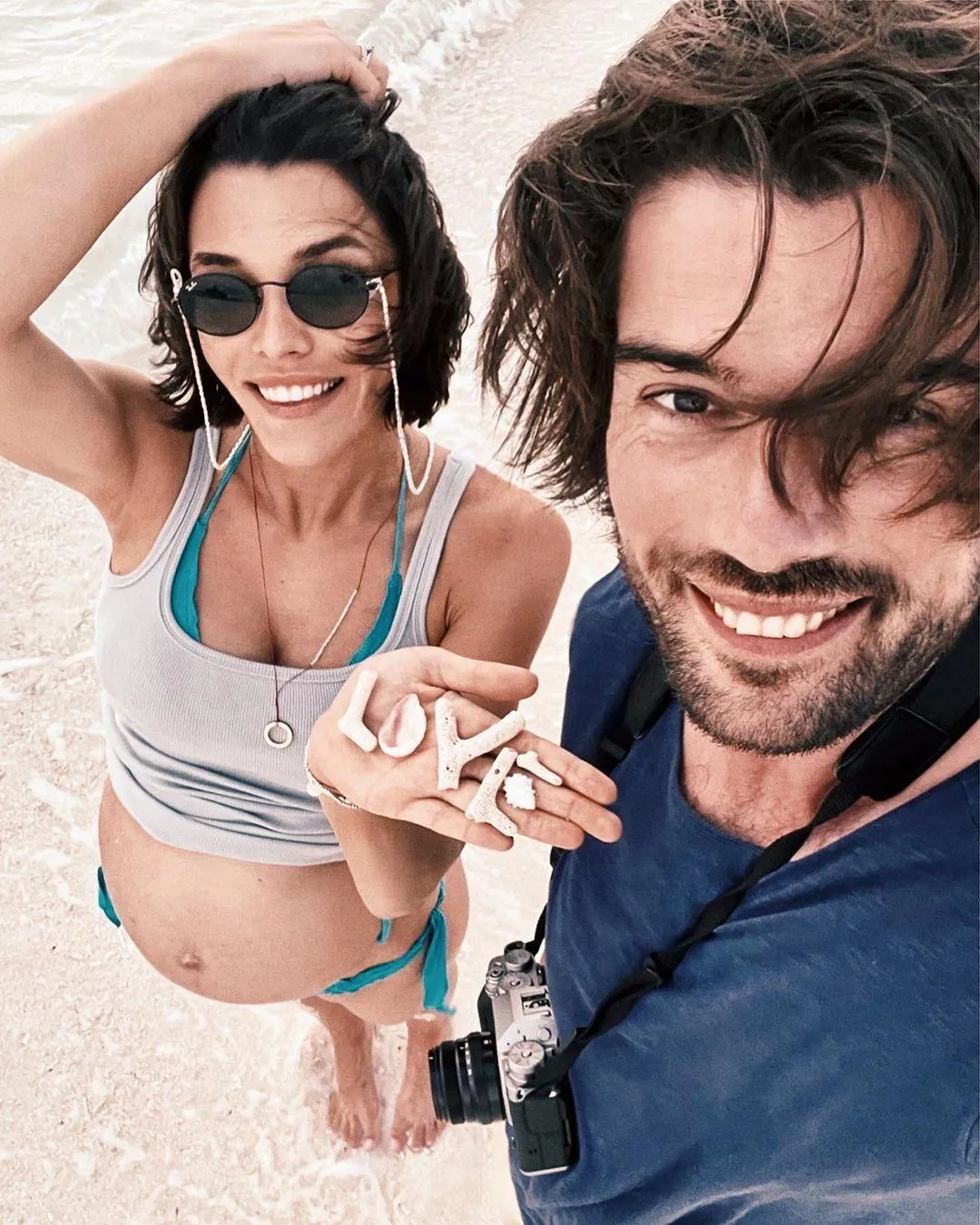 Вагітна Аліна Астровська з чоловіком Антоном Лаврентьєвим Вагітна Аліна Астровська з чоловіком Антоном Лаврентьєвим