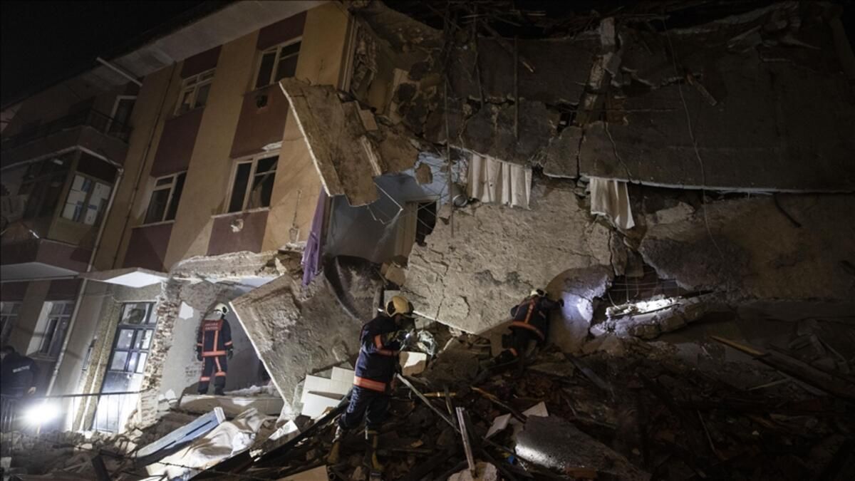 Зруйновані будинки та заблоковане шосе: у Туреччині стався потужний землетрус - 24 Канал