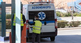 В Греции заставляют частных врачей работать в COVID-больницах под угрозой тюрьмы