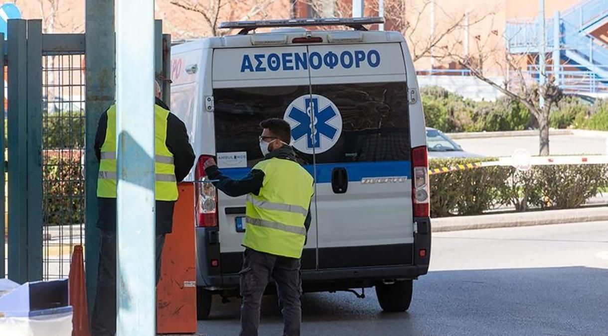В Греции заставляют частных врачей работать в COVID-больницах под угрозой тюрьмы