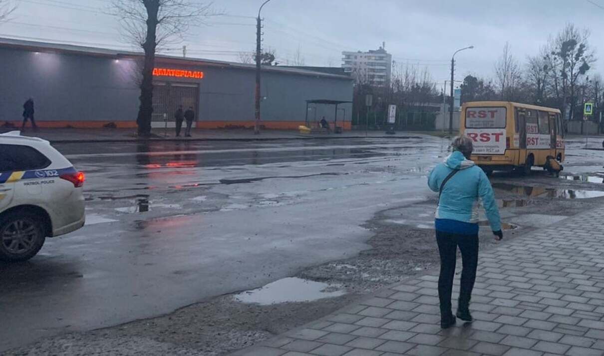 ДТП во Львове 20.11.2021: видео смертельной аварии с маршруткой 18+ 
