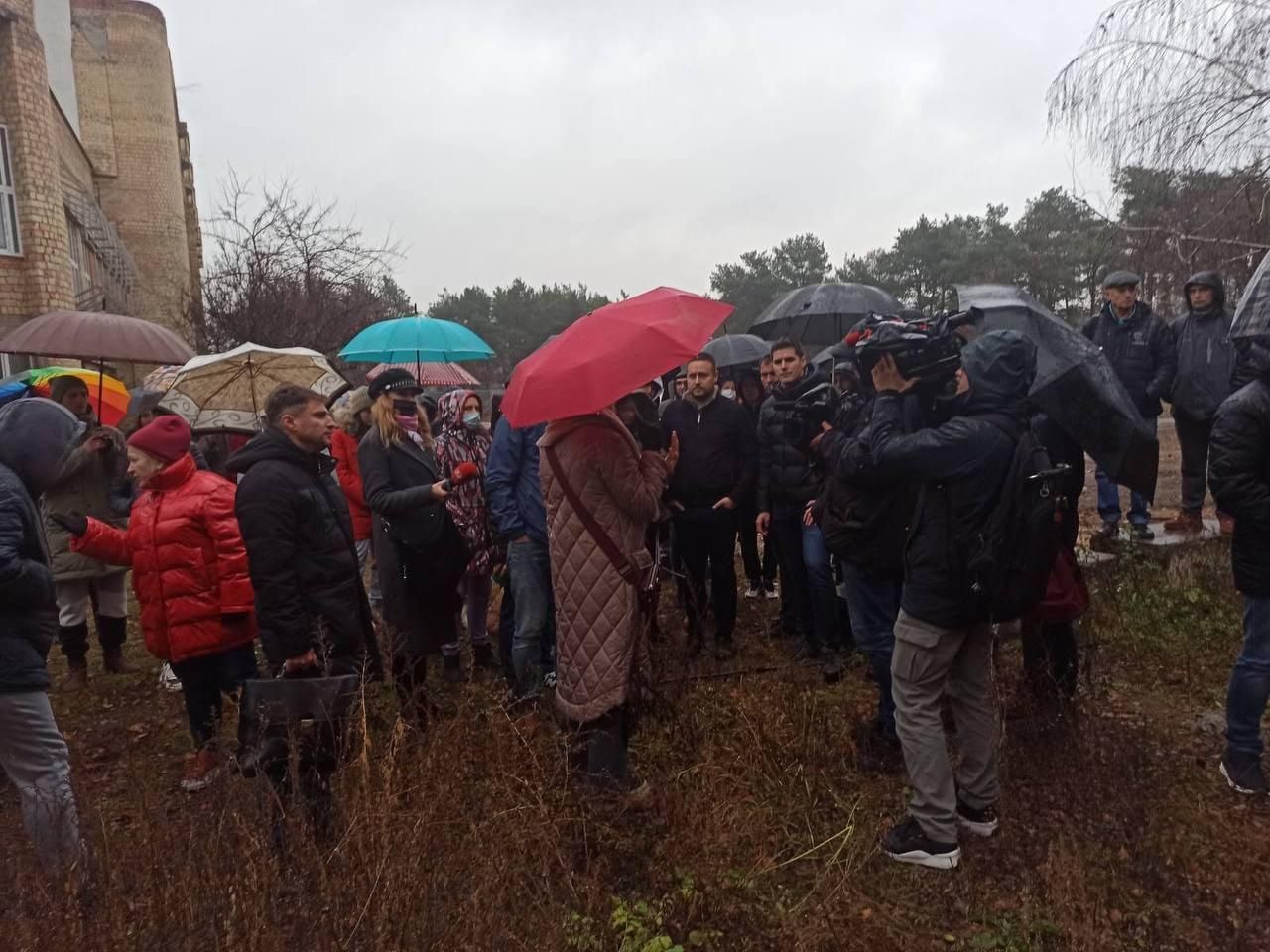 Парк на Жмаченко: активисты жалуются на застройщика и называют его действия незаконными