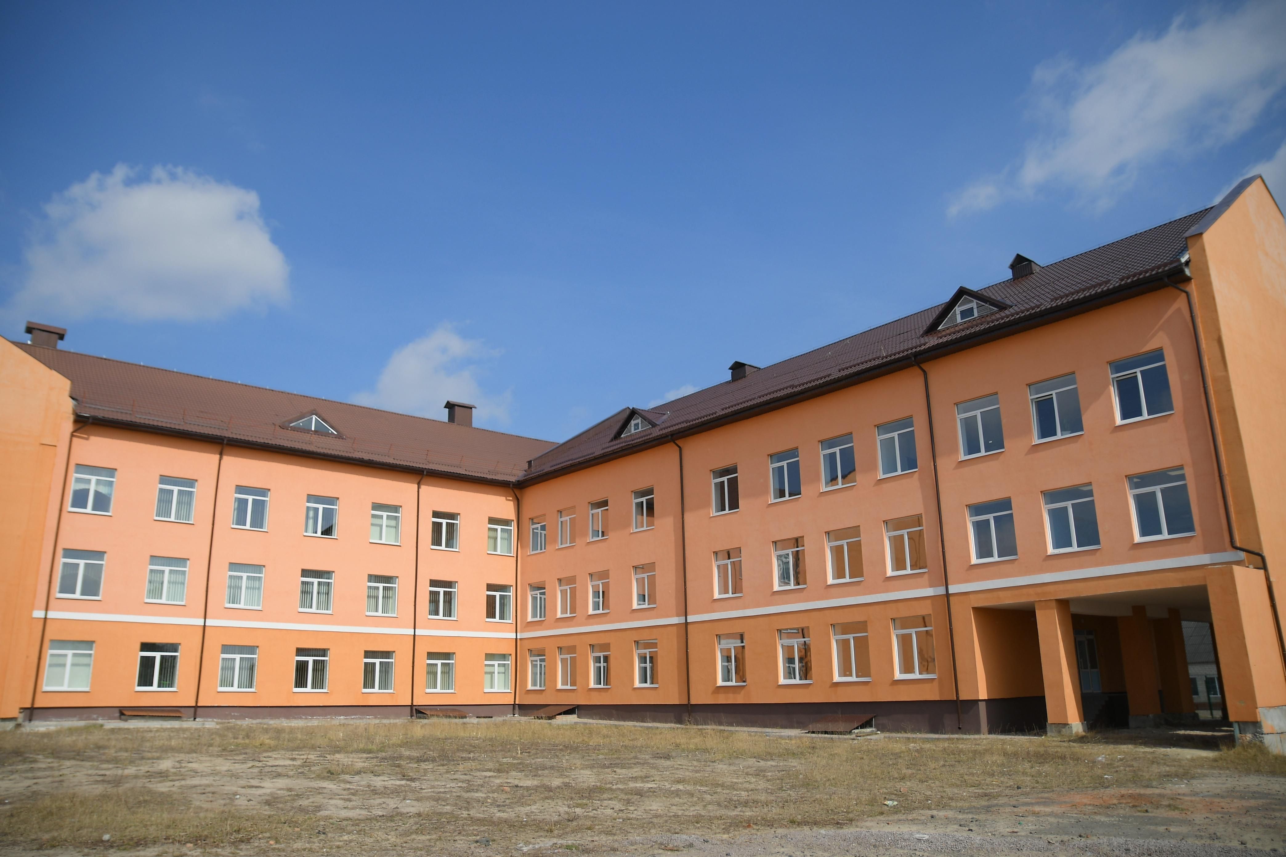 Бойкот вчителів: на Рівненщині педагоги сільської школи масово відмовилися вакцинуватися - Новини Рівного - 24 Канал Бойкот вчителів: на Рівненщині педагоги сільської школи масово відмовилися вакцинуватися - Новини Рівного - 24 Канал