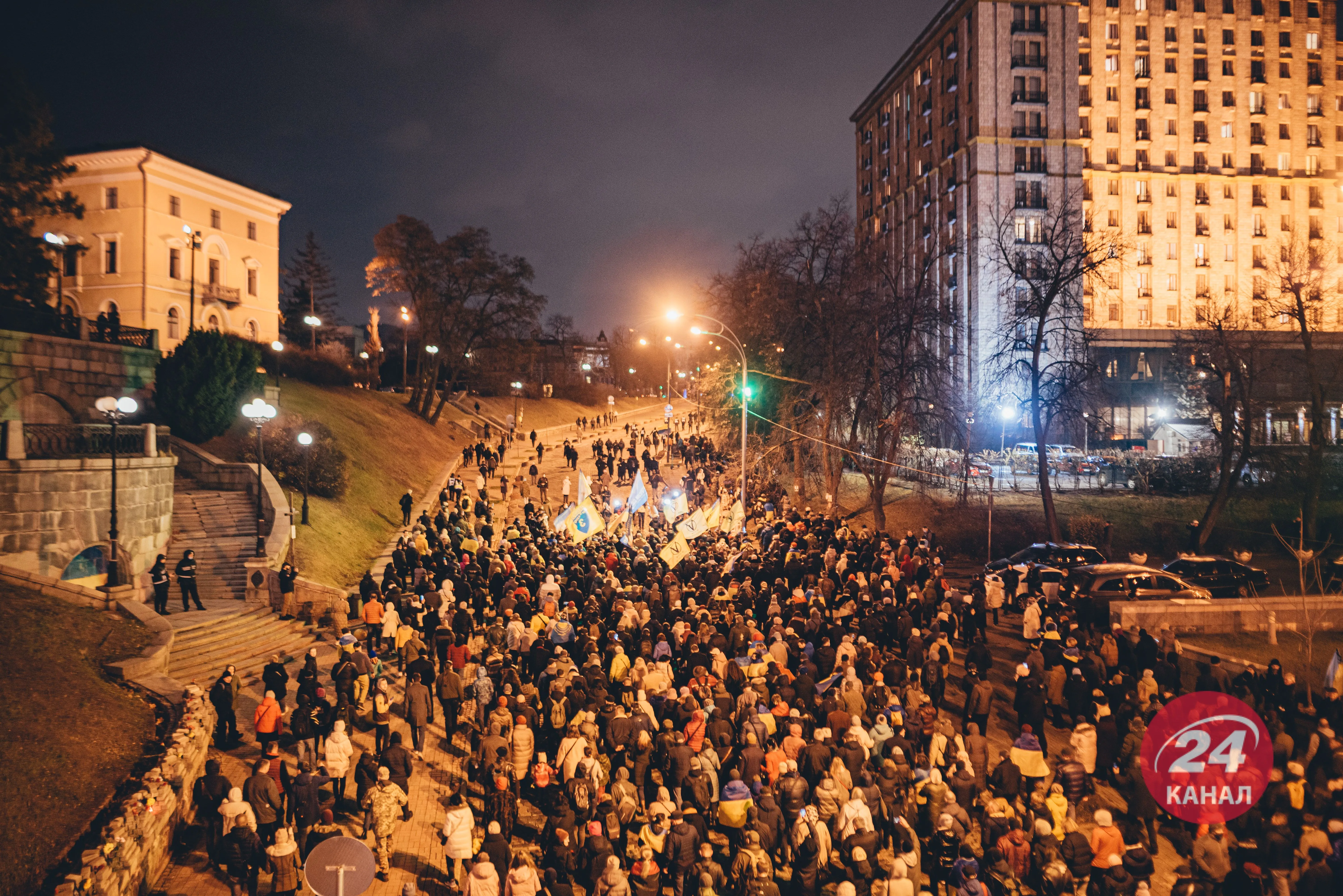 Хода стартувала з алеї Героїв Небесної Сотні Хода стартувала з алеї Героїв Небесної Сотні