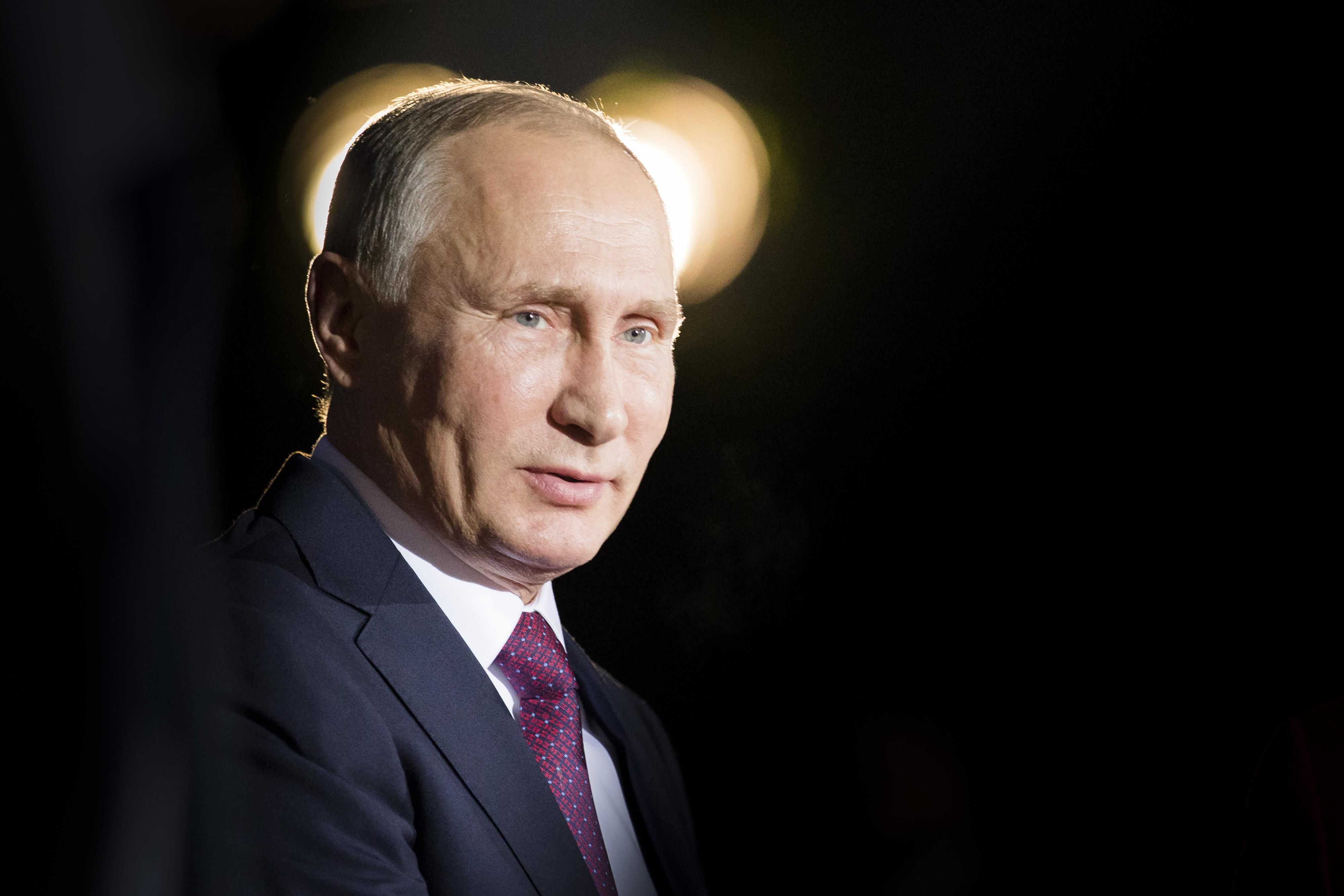Путин уверяет, что прошел ревакцинацию от коронавируса