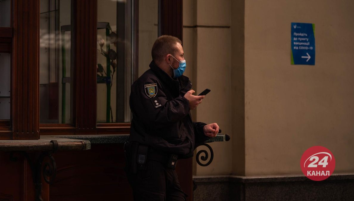 Поліція провела 91 тисячу COVID-перевірок у транспорті: в яких містах найбільше порушень - Україна новини - 24 Канал Поліція провела 91 тисячу COVID-перевірок у транспорті: в яких містах найбільше порушень - Україна новини - 24 Канал