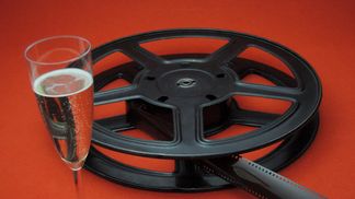 "Ігристе" кіно: 5 фільмів та вин для настрою